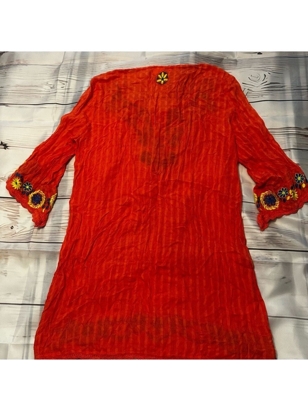 Umgee Coral Tunic / Dress (mini) with Blue and Yellow Embroidery Size Medium EUC - Picture 10 of 13
